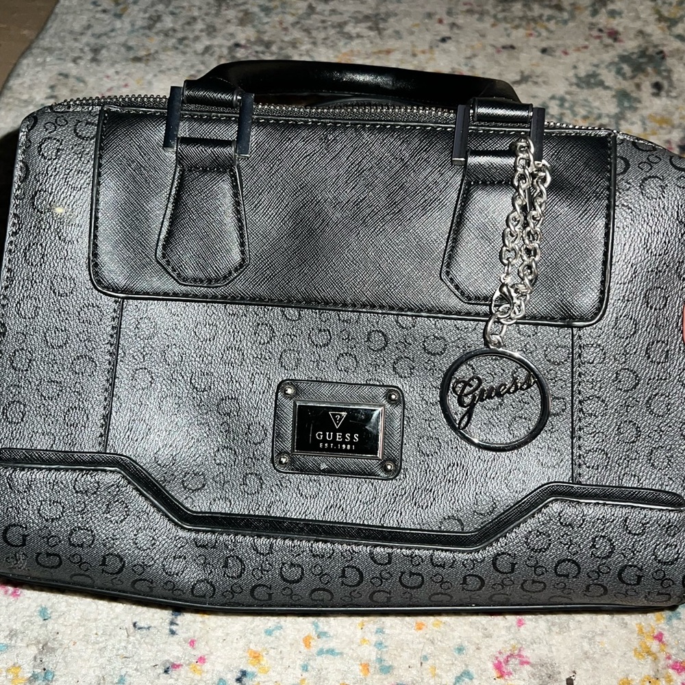 guess purse